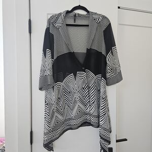 I.C BY CONNIE K Flowy Button Up Top